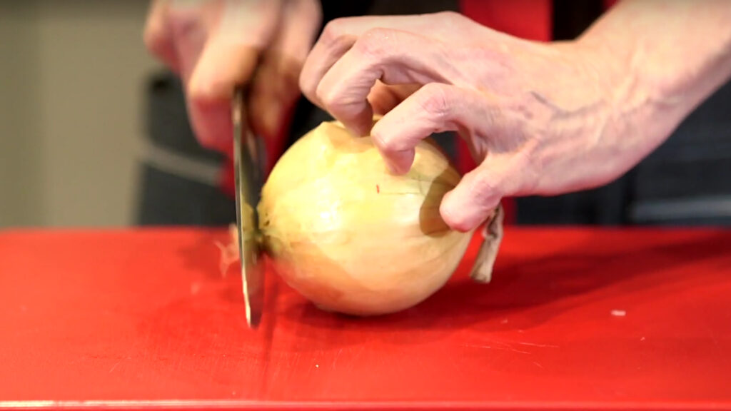 How to Cut a Onion Without Crying