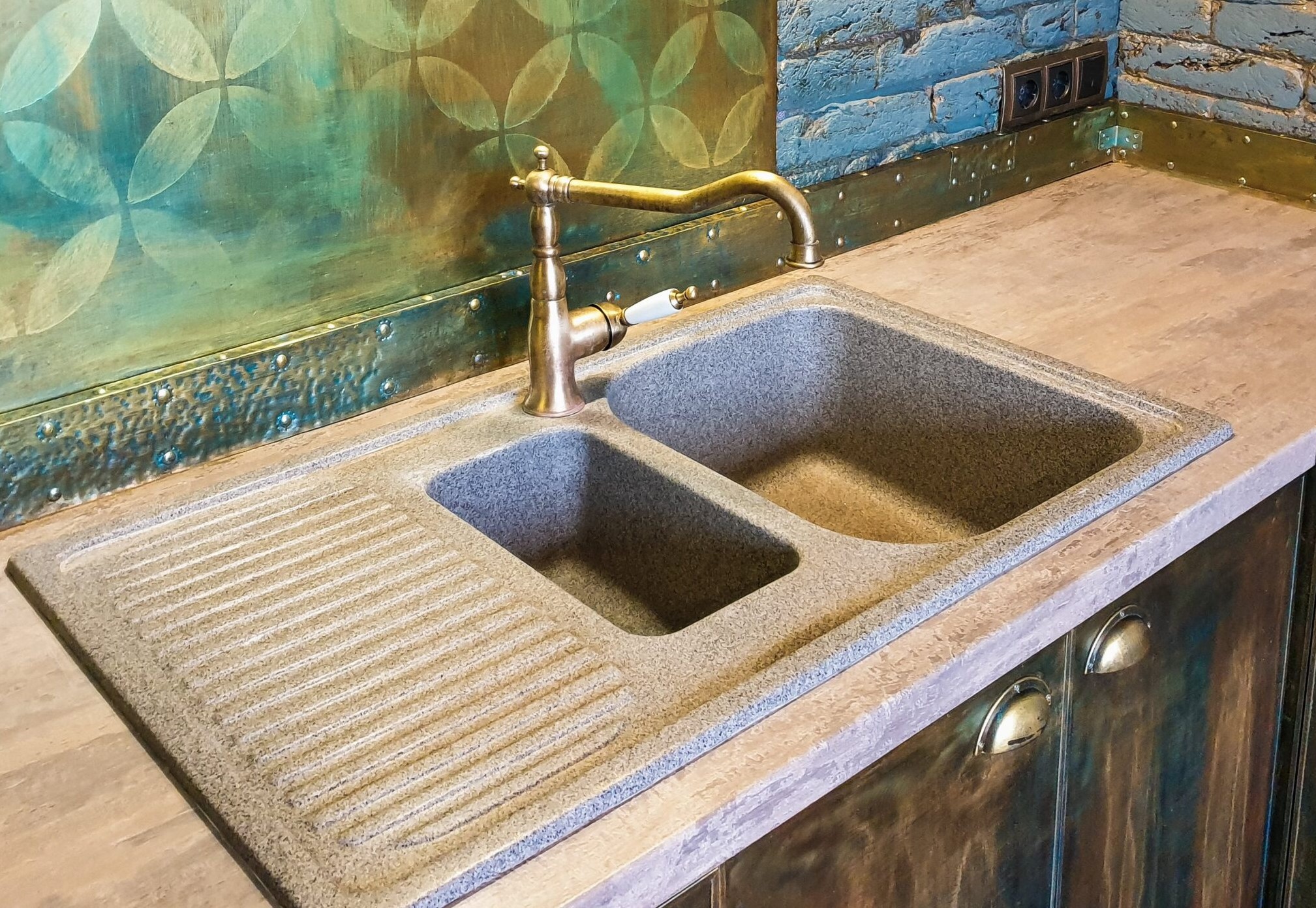  Kitchen Sink Plumbing